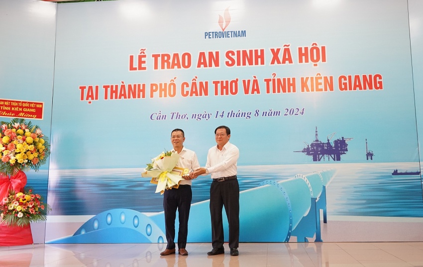Petrovietnam thực hiện an sinh xã hội và phát động trồng cây tại TP Cần Thơ